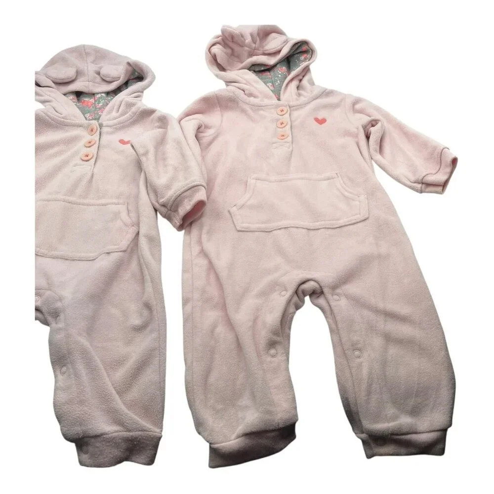 Lot Of 2 Carter’s Baby Hooded Fleece One‎ Piece 6-9M Heart Pink Floral Pocket